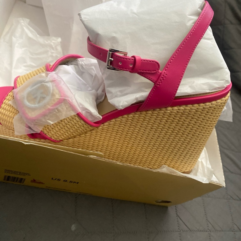 Michael Kors Pink and Tan Sandals - Picture 5 of 5